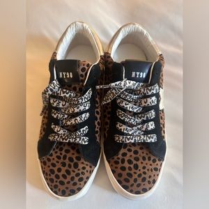 Steve Madden Women's NY90 Sneaker Leopard Print Size 8 (womens) NEVER WORN